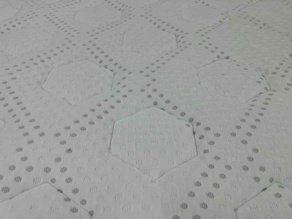 Silentnight Memory Cool 2000 Mattress 5FT Pillowtop RRP £875