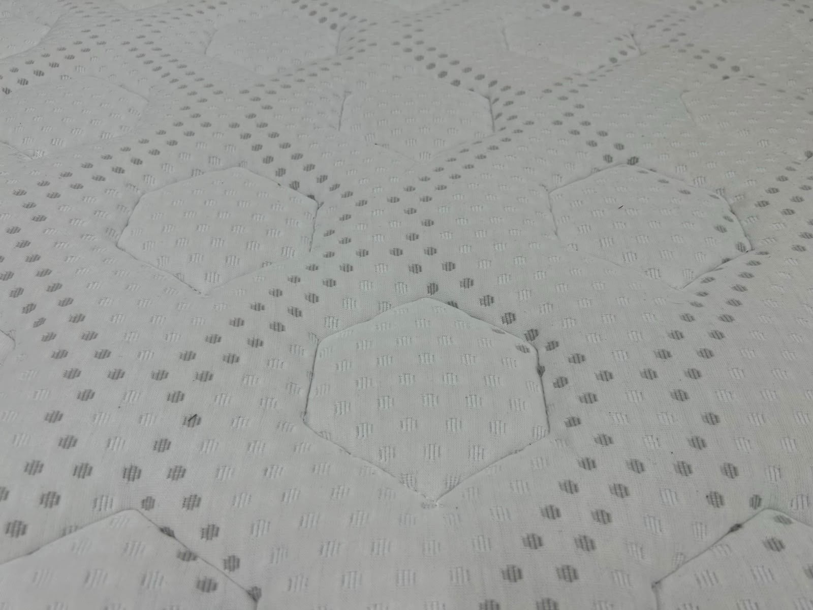 Silentnight Memory Cool 2000 Mattress 5FT Pillowtop RRP £875