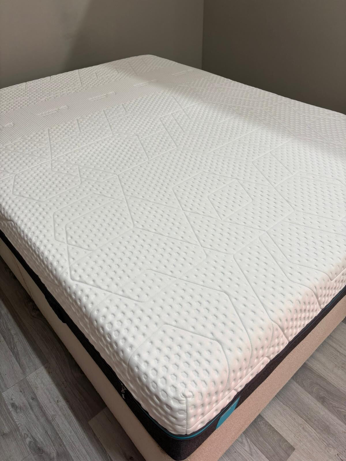 Emma Diamond Spring Free Mattress 4FT 6 Double RRP £1595