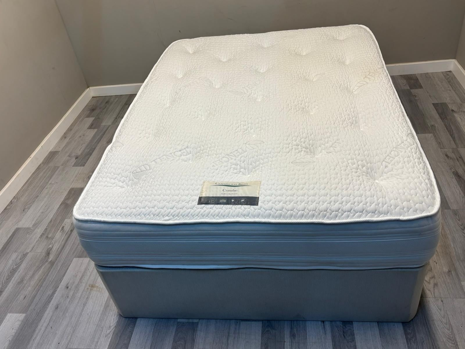 Cotsworld Combe Zero Gravity 4ft 6 Double Mattress 1000 Pocket RRP £799