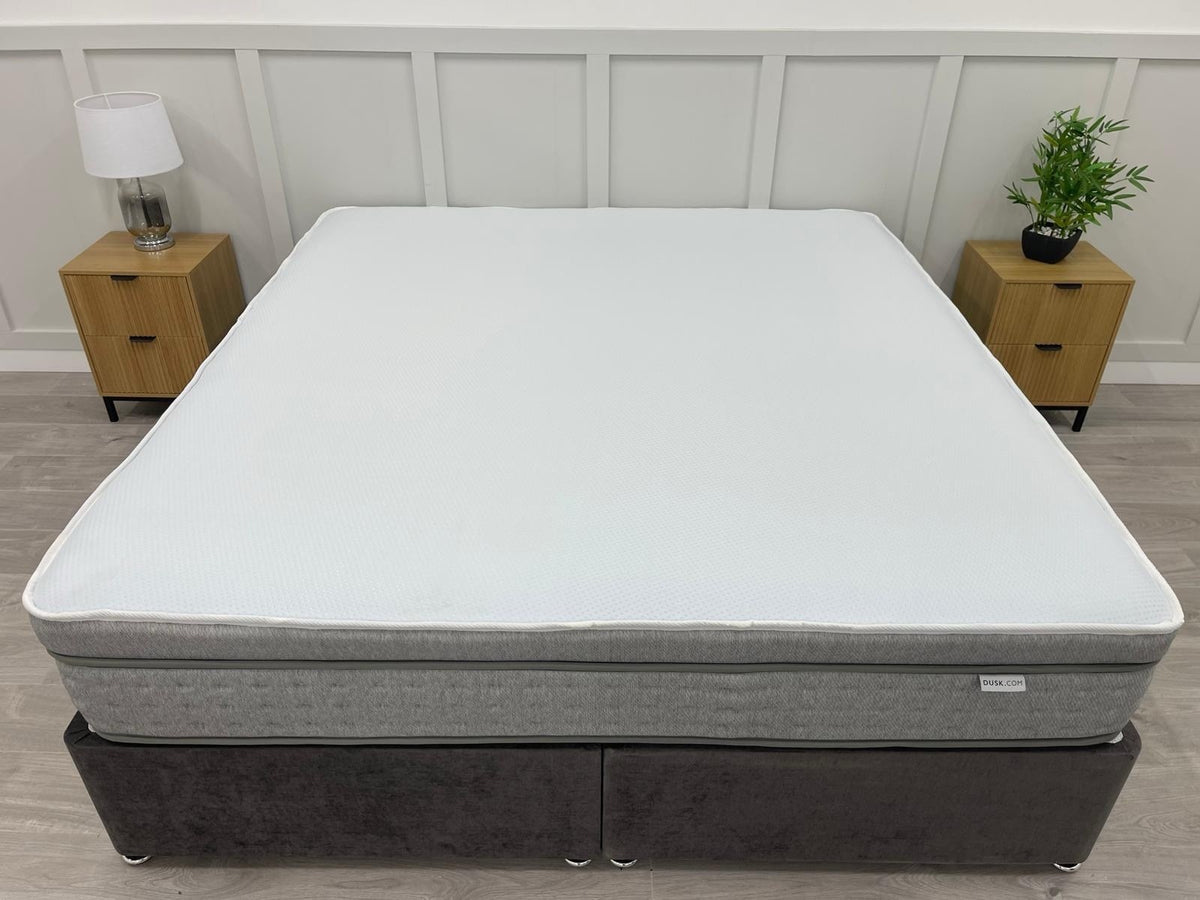 Dusk 4000 Pocket Hybrid 6FT Superking Mattress RRP £899
