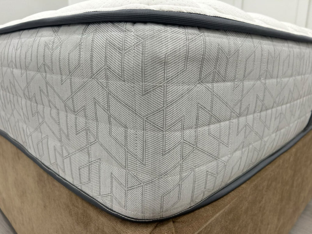Sealy Elevate Hagen Motion 5FT Kingsize Mattress RRP £1599