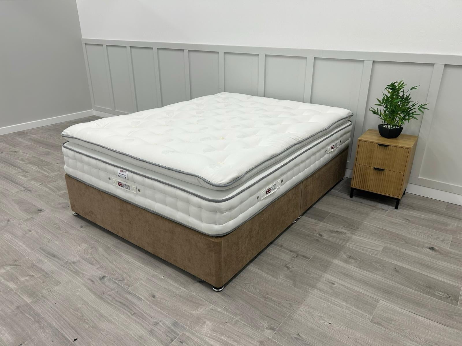 British Mattress Pure Embrace 3000 Pillow Top 5FT Kingsize 100 Night Sleep Trial