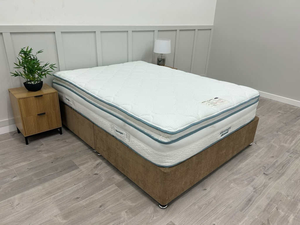 SilentnightUltraGel Cool-to-touch 2000 Pocket Mattress 5FT Kingsize RRP £1299