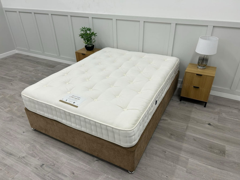 Harrison Spinks Grassington 5750 Pocket Mattress in 5FT Kingsize with medium firm support, showcasing the plush fabric and mattress edges.
