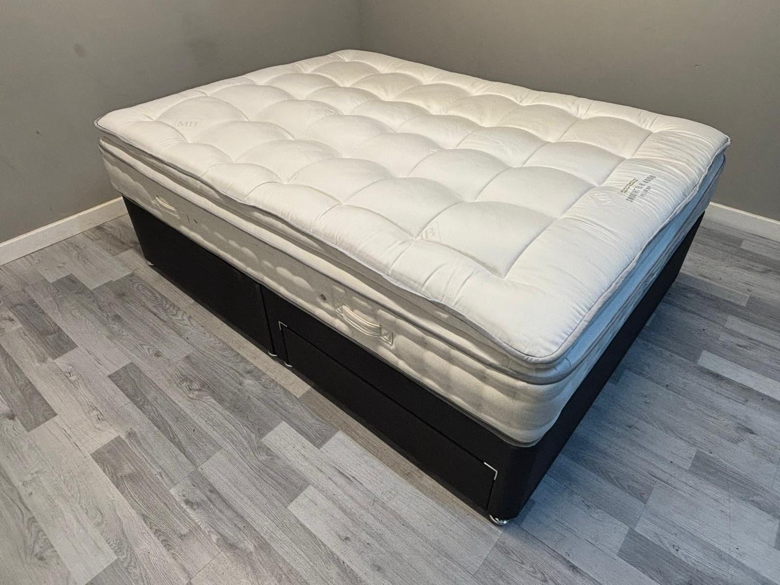 Millbrook Smooth Tech 4000 Pocket Pillow Top Mattress 5FT Kingsize - RRP £1769 B