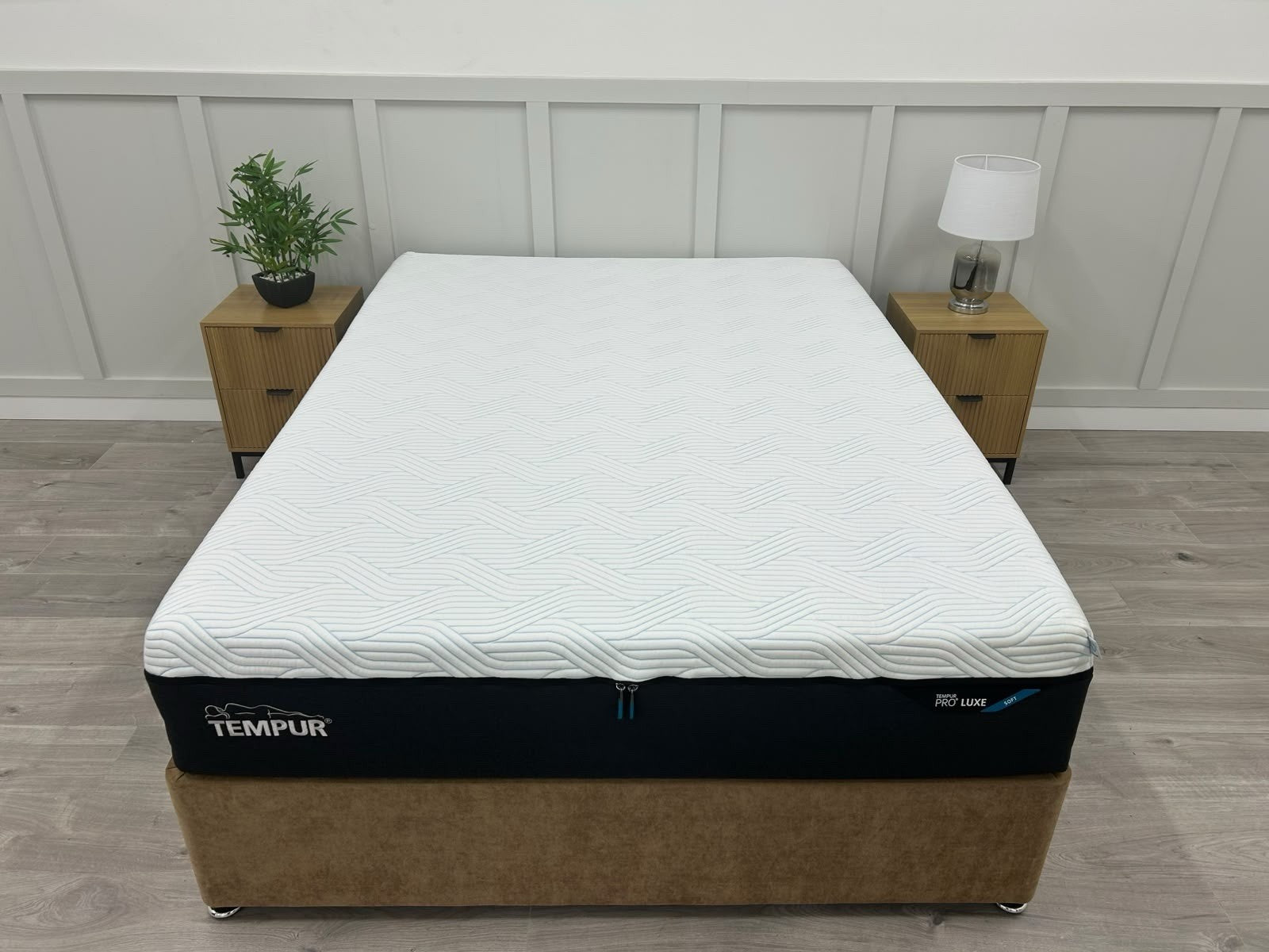 TEMPUR Pro Luxe SmartCool Soft 5FT Kingsize Mattress RRP £2799