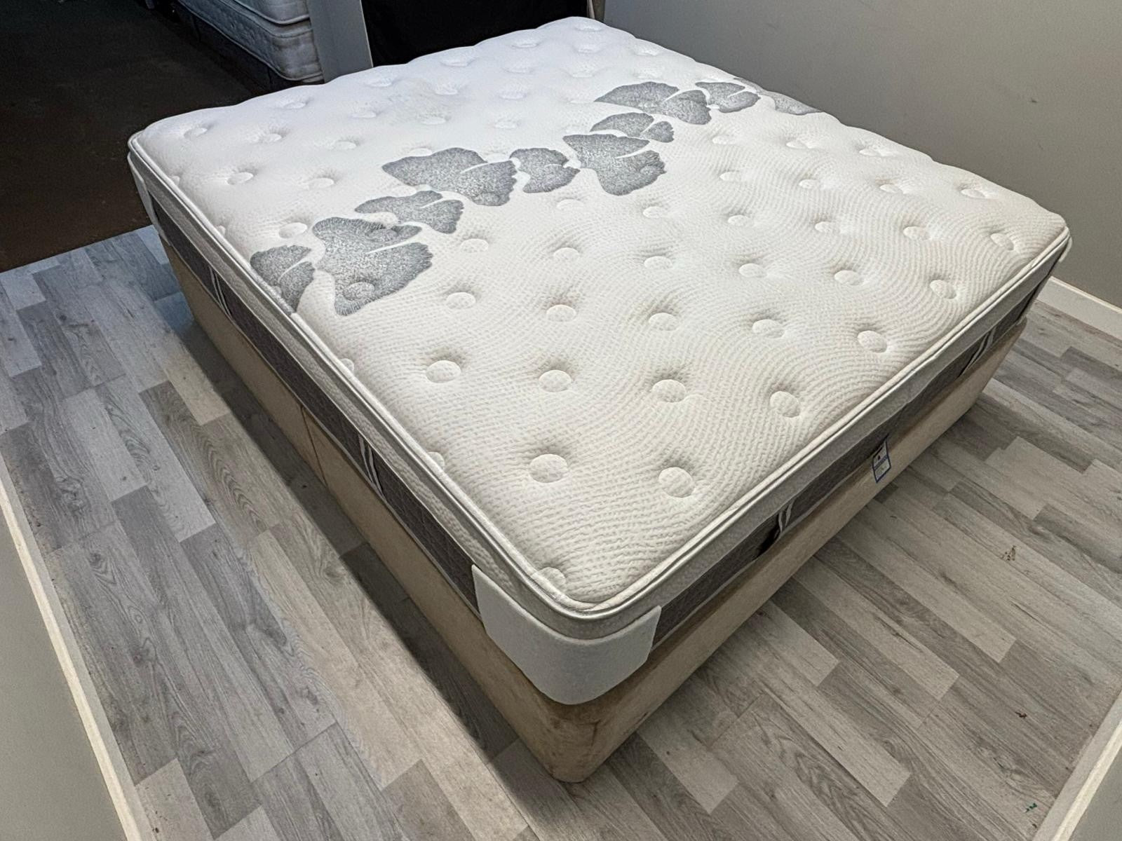 ddba0b8f-ec93-435c-9b49-a10b9b9848eb