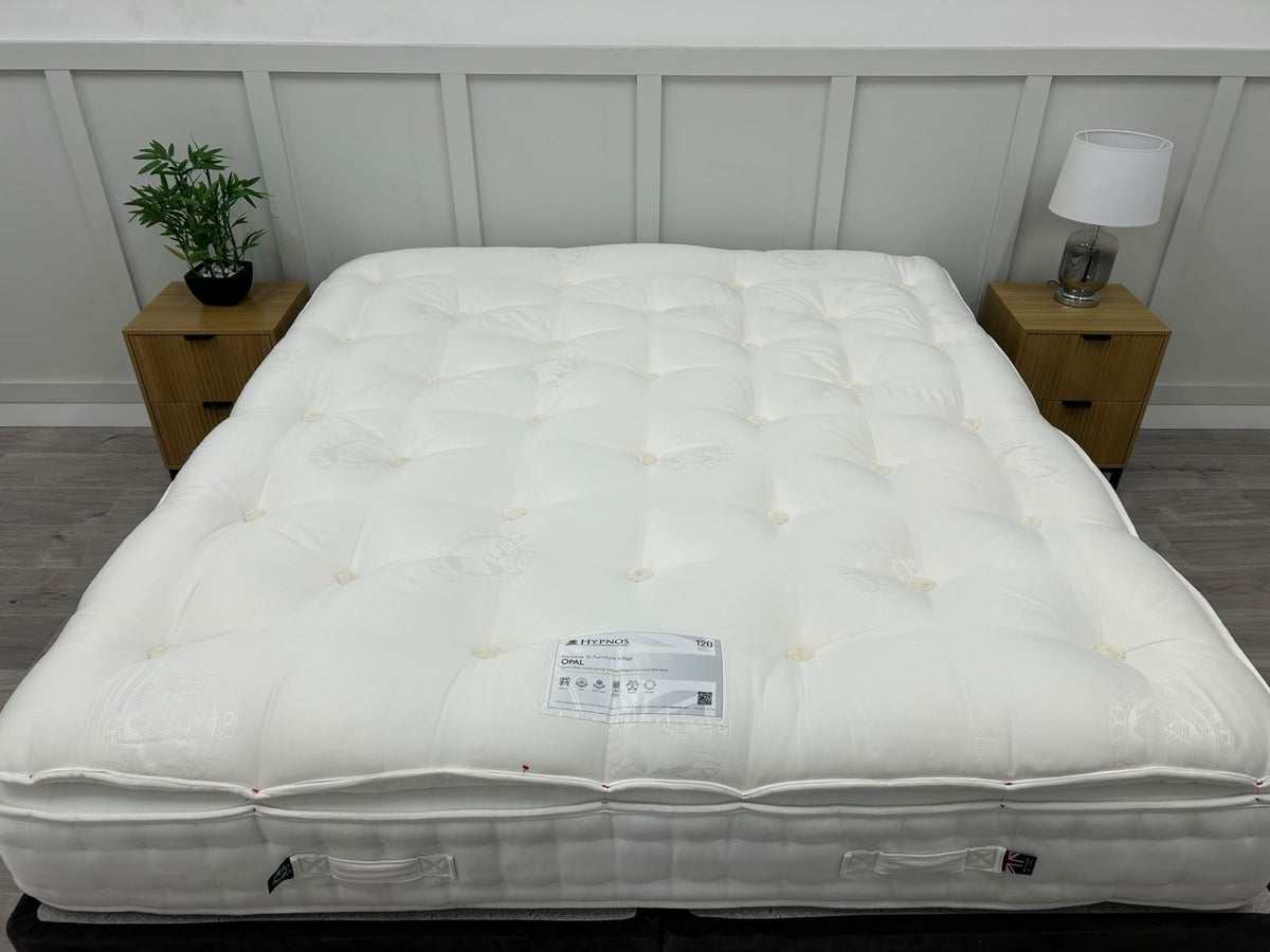 Hypnos Bespoke Opal Firm 6FT Super King mattress with plush pillowtop, showcasing luxurious fabric and detailed quilting.