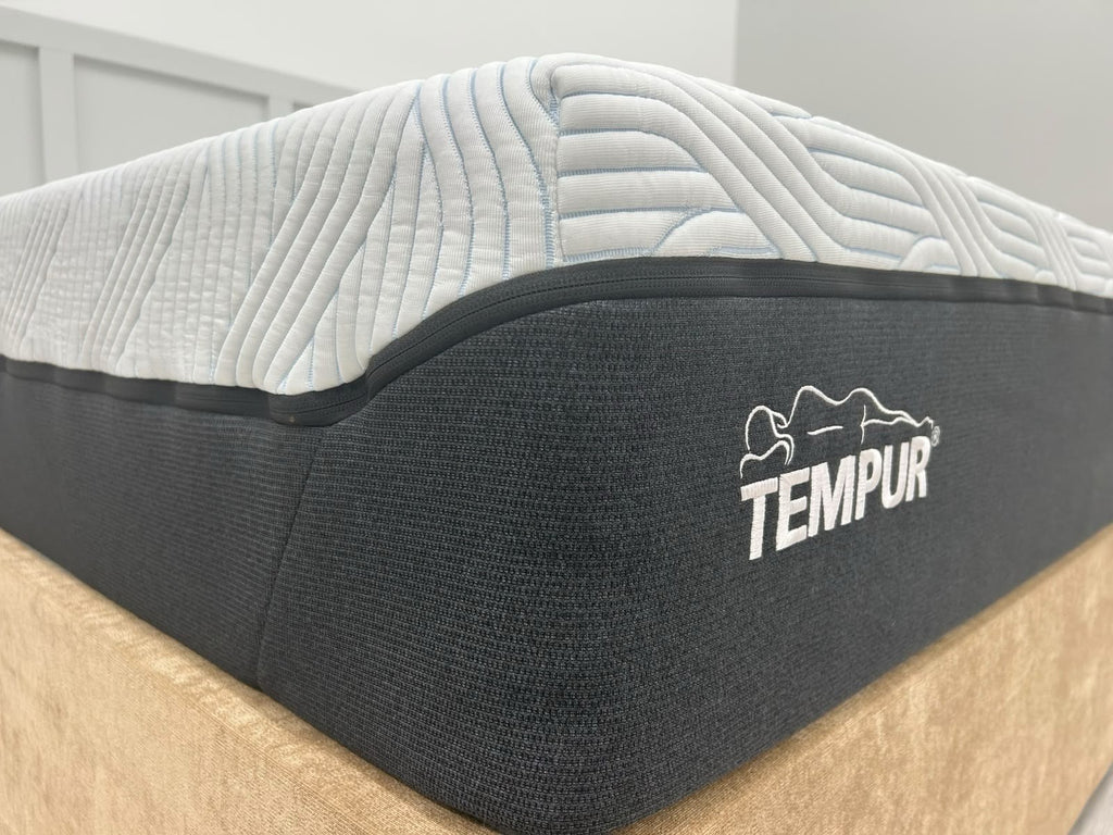 TEMPUR Pro Luxe SmartCool Soft 5FT Kingsize Mattress RRP £2799