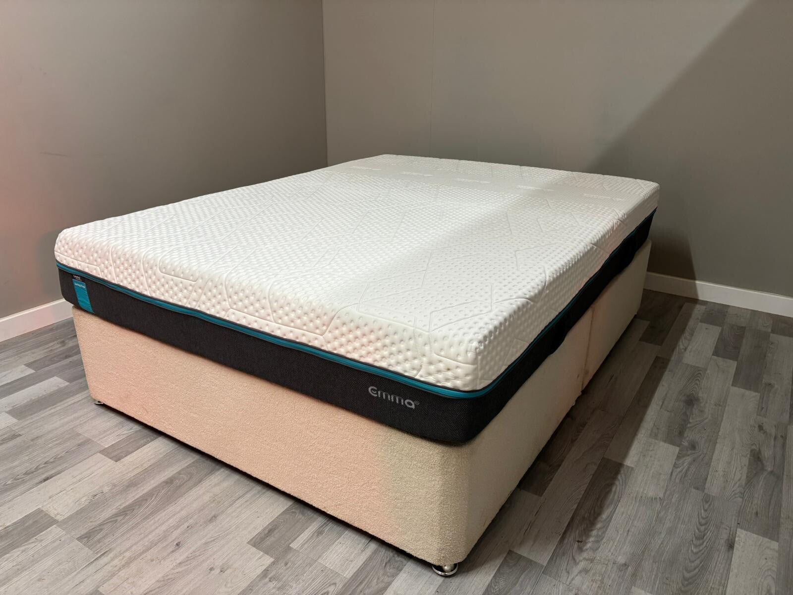 Emma Diamond Spring Free Mattress 4FT 6 Double RRP £1595