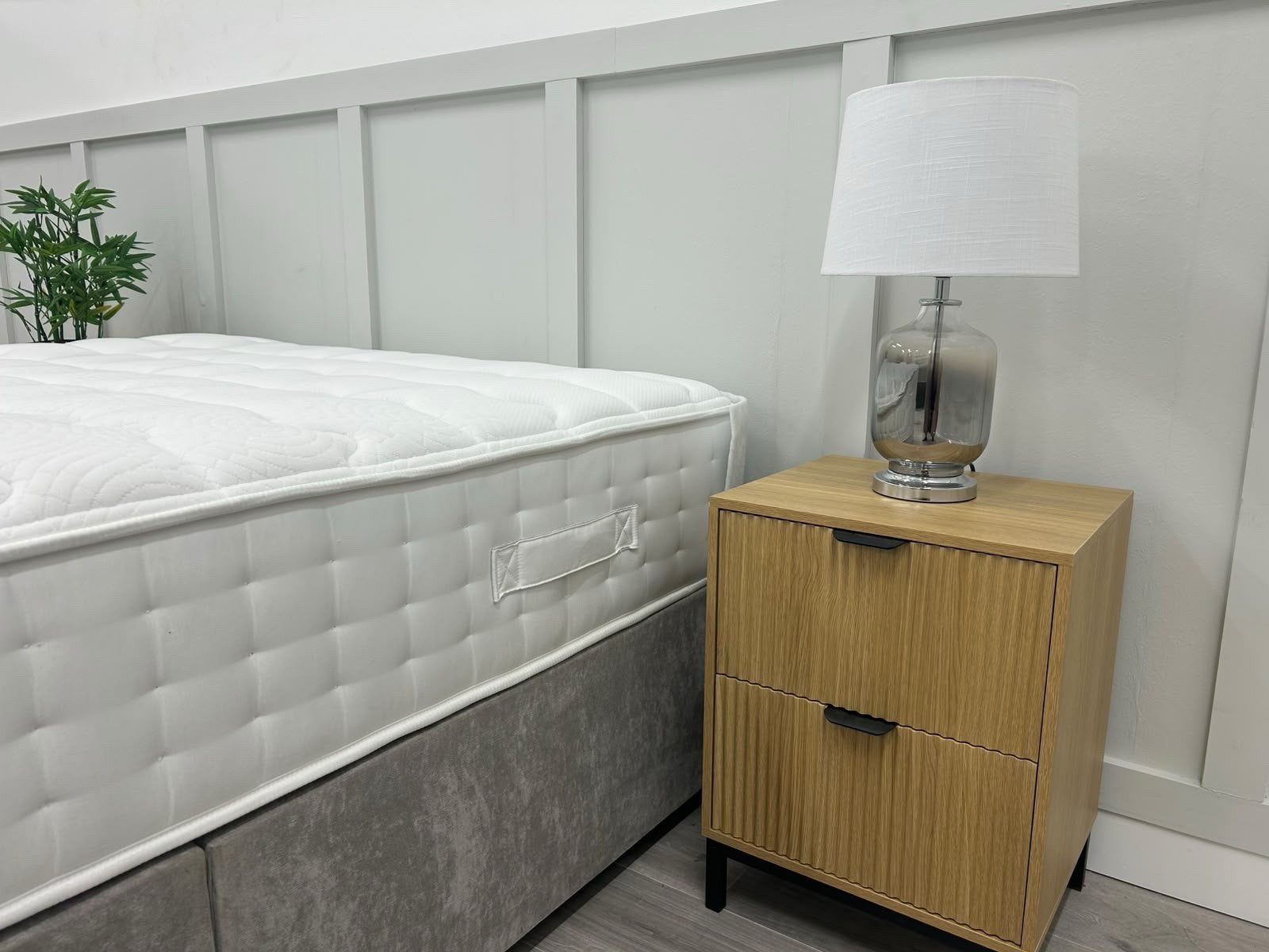 Silentnight 2800 Pocket Luxury 4FT 6 Double Mattress RRP £899 Medium