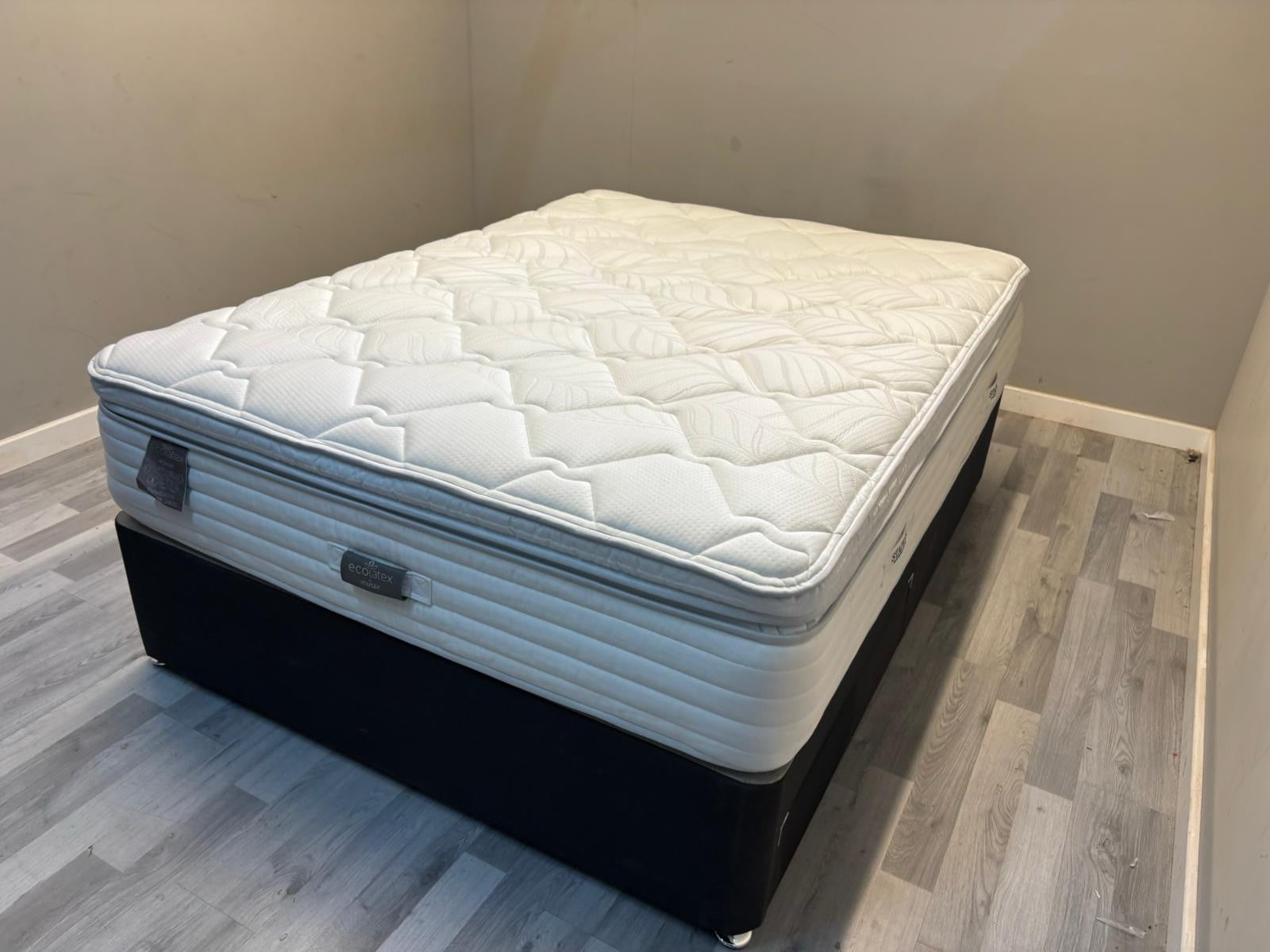Staples Co Revitalise Eco Latex Pocket 3800 Mattress, 5ft Kingsize RRP £1699 A - Home Furniture Interiors