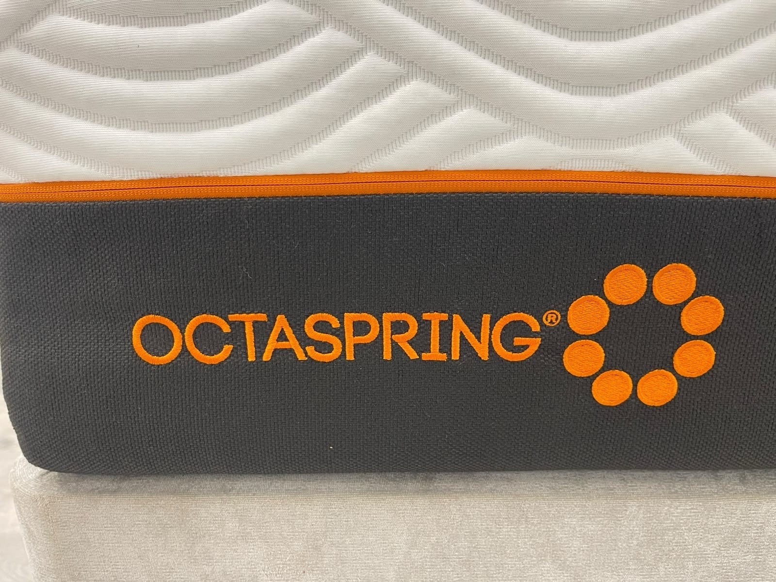 Dormeo Octaspring Hybrid Plus 4FT 6 Double Mattress £1799