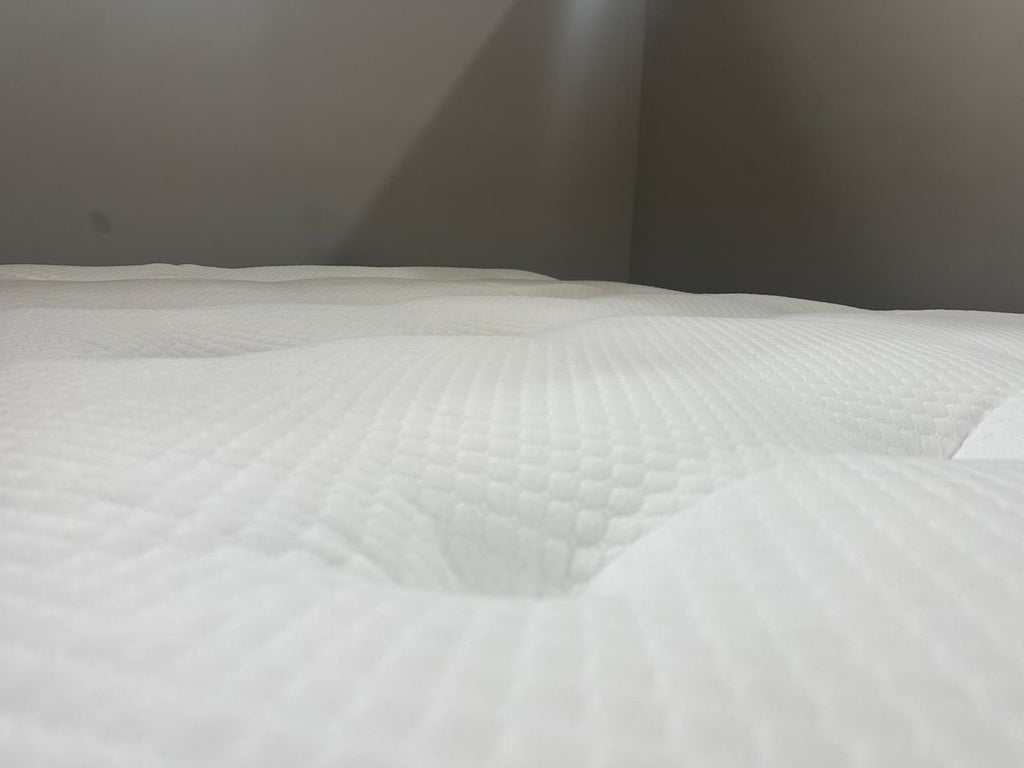 Silentnight Imperial Geltex 3000 Pocket BoxTop 4ft 6 Double Mattress RRP £1499 B