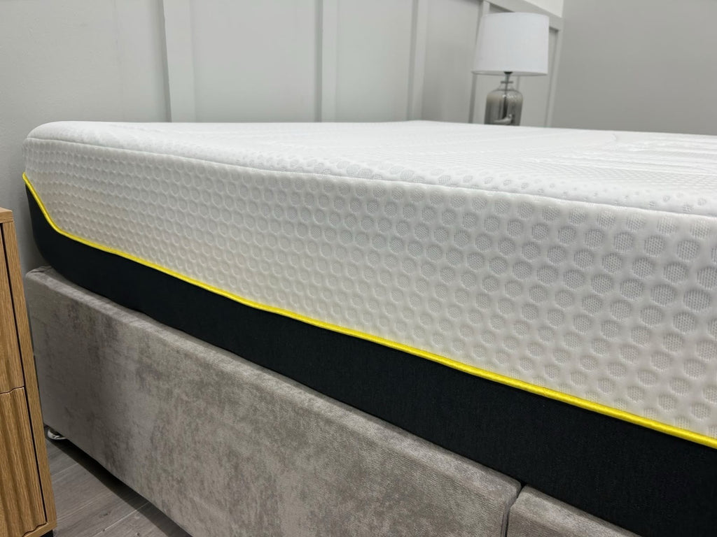 Mlily Ultra 270 4FT 6 Double Mattress RRP £1299