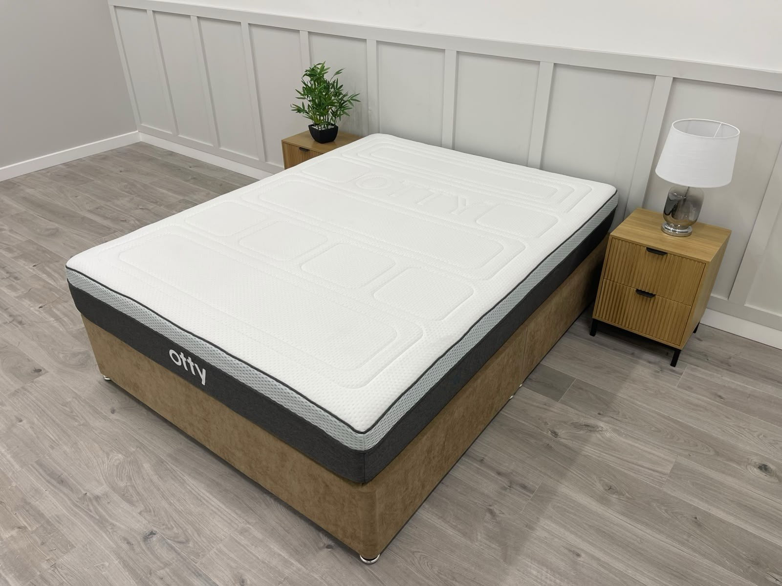 OTTY Bamboo Hybrid 5FT Kingsize Mattress RRP £749  Medium / Firm