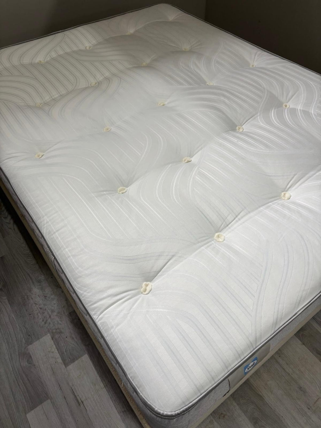 Sealy Burlington Ortho Extra Firm 4FT 6 Double Mattress - RRP £1499 A - Home Furniture Interiors