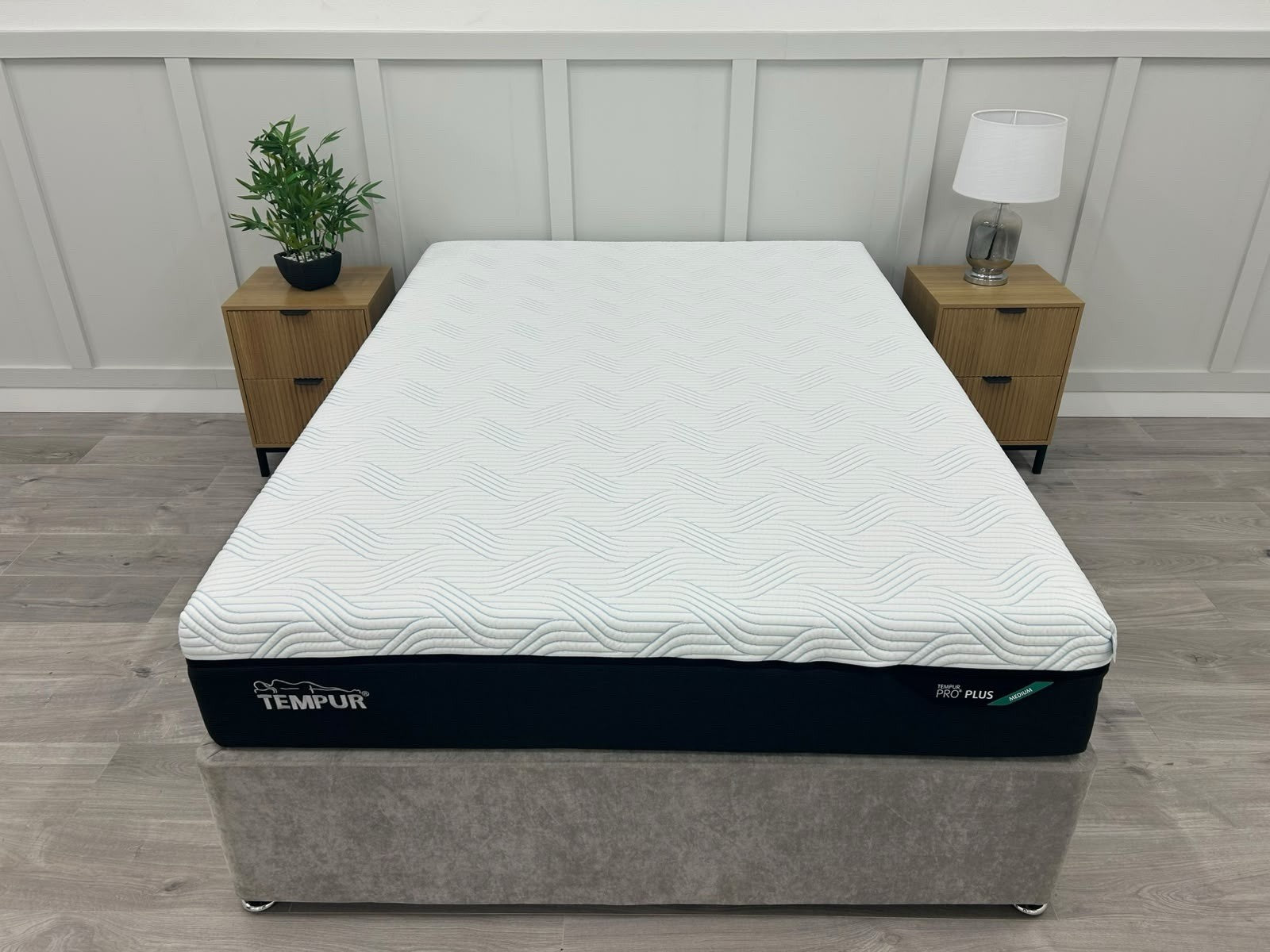 TEMPUR Pro Plus SmartCool Medium 4FT 6 Double Mattress RRP £2499 A