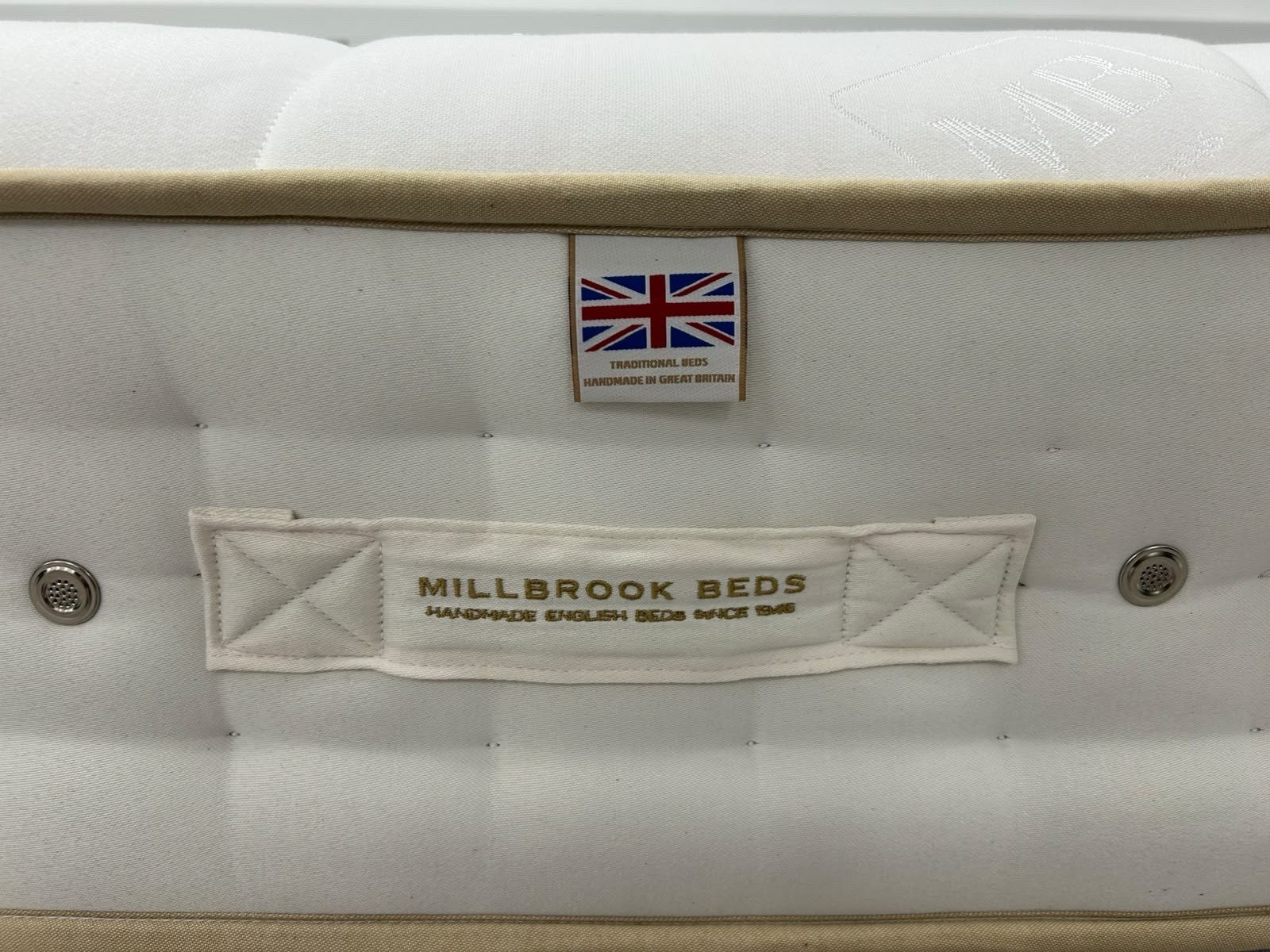 Millbrook Smooth Tech Luxury 5000 Pocket Mattress 6FT Superking RRP £2895 Medium