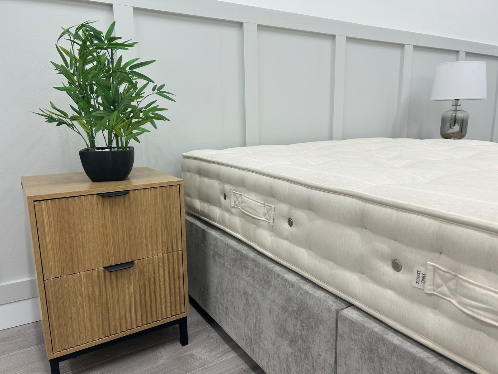 Hypnos Luxury Firm 01 Mattress 4FT 6 Double  RRP £1895