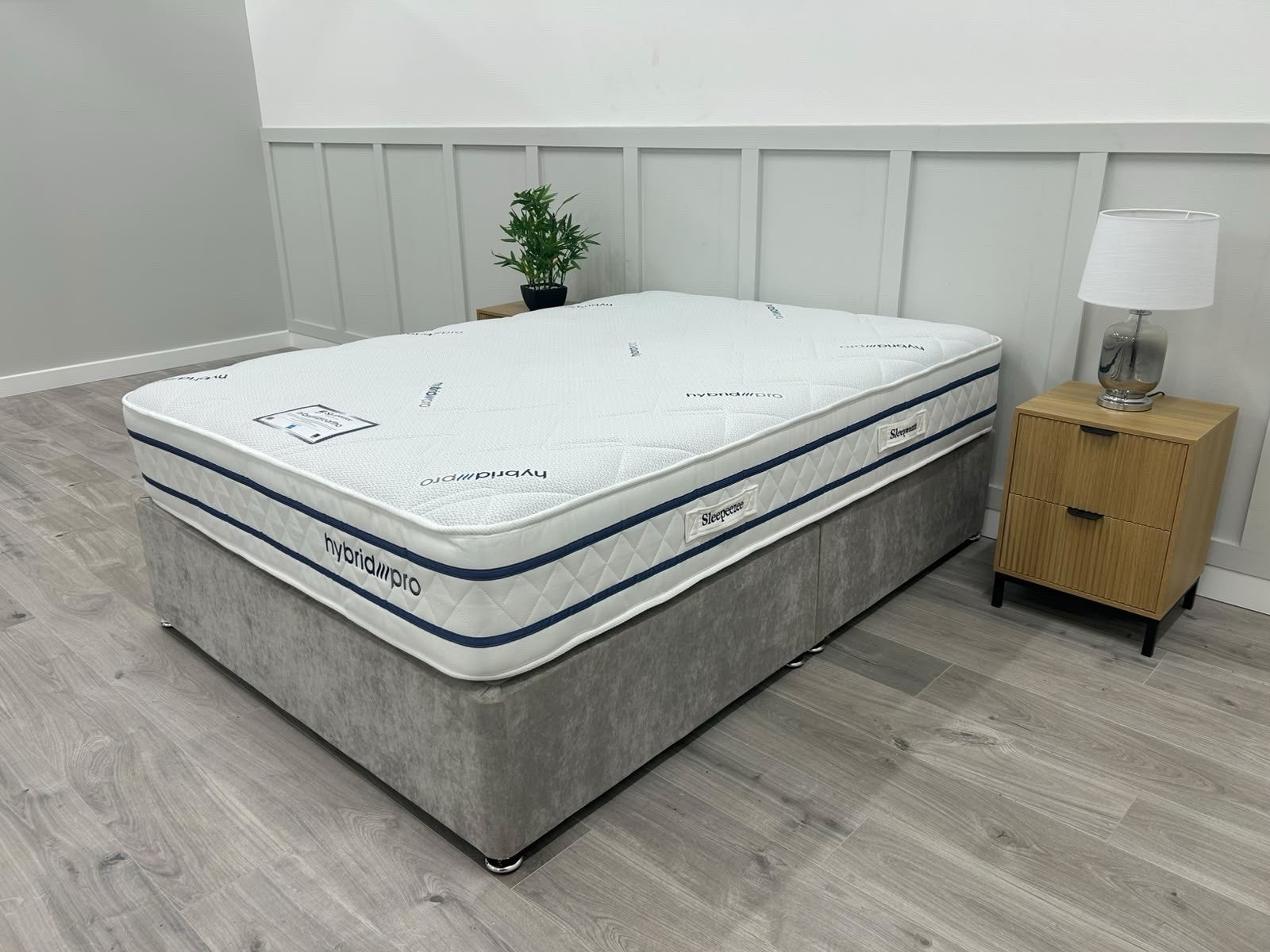 Sleepeezee Hybrid Pro 2800 Ortho Mattress 4fT 6 Double RRP £1299