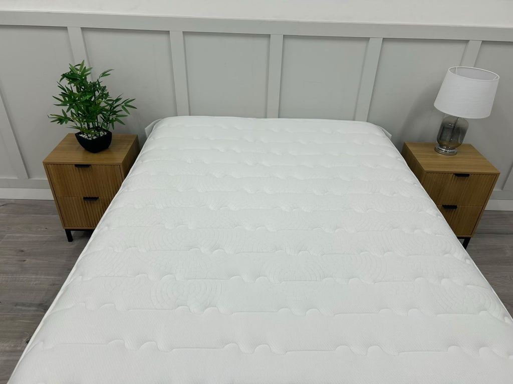 Silentnight 2800 Pocket Luxury Mattress 4FT Double RRP £995