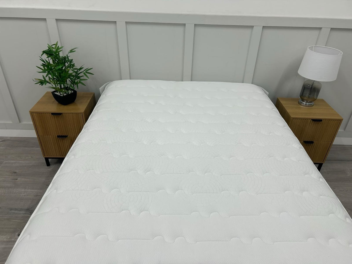 Silentnight 2800 Pocket Luxury Mattress 4FT Double RRP £995