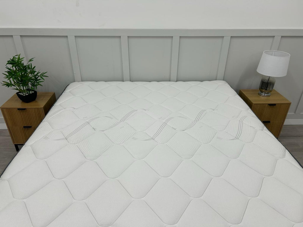 Sealy Posturepedic Elevate Blackwood Mattress  6FT Superking RRP £2296