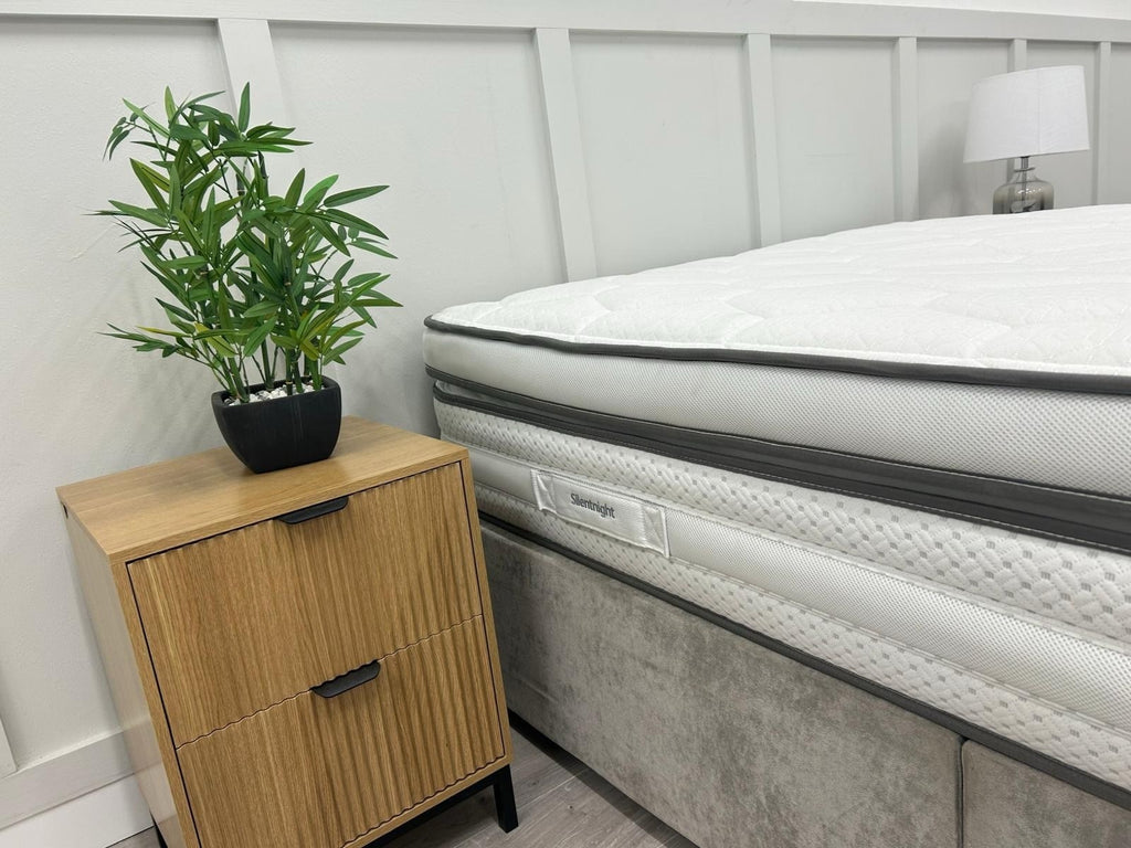 Silentnight Therma Cool Memory 2500 Boxtop 4FT 6 Double Mattress RRP £1099