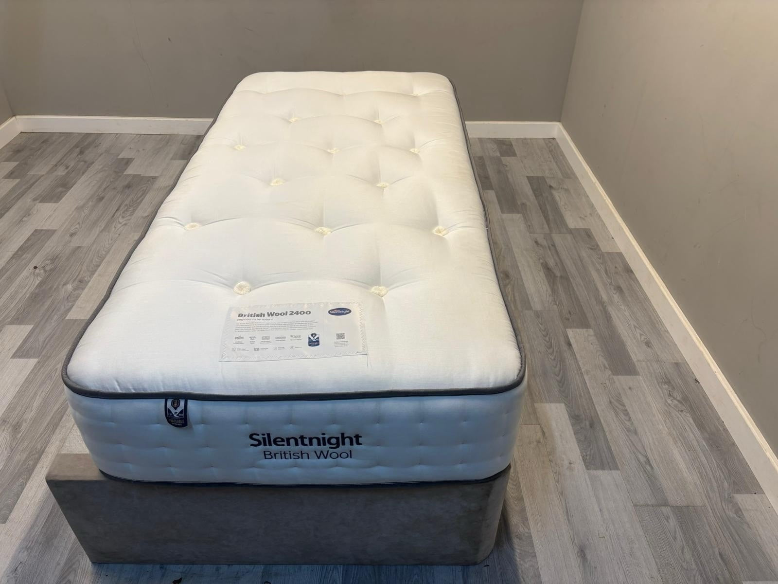 SilentnightBritish Wool 2400 Mattress 3FT Single Mattress 90cm 190cm RRP £899