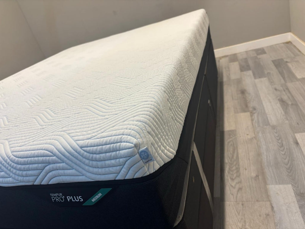 TEMPUR Pro Plus SmartCool Medium Firm 4FT 6 Double Mattress RRP £2499 A - Home Furniture Interiors