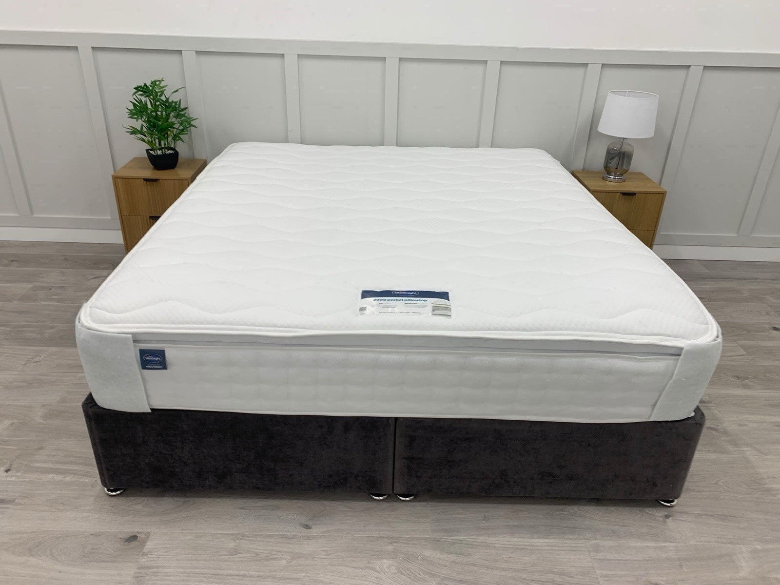 Silentnight 2000 Eco Comfort Pillow Top Mattress 6FT Superking RRP £1099