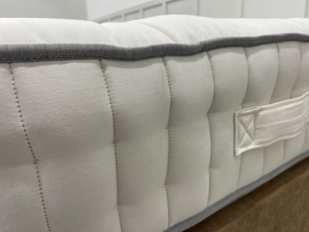 Harrison Spinks Silver 6500 Pocket Mattress 4FT 6 Double Medium at RRP £1175