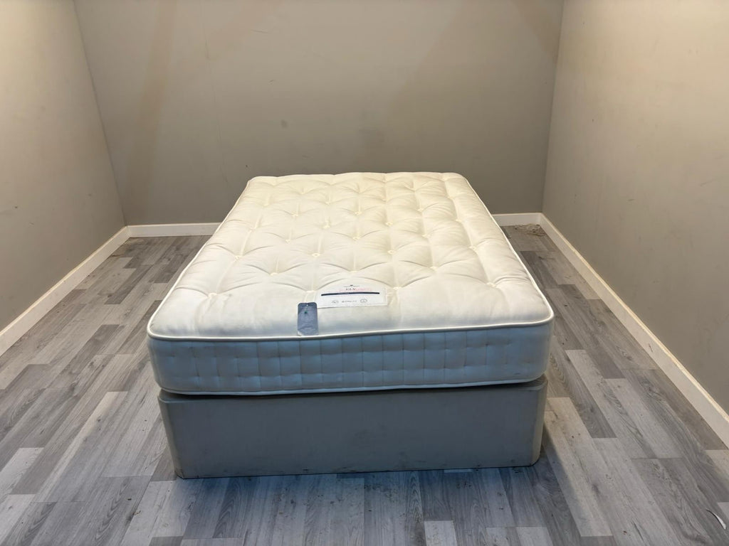 Harrison Spinks 2750 Ely Ortho 4ft6 double mattress with firm support, featuring plush top and quilted surface for comfort.