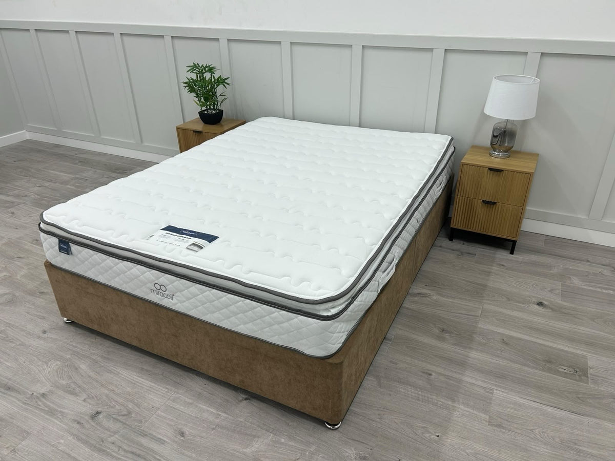 Silentnight Mircoil Pillow Top Mattress 5FT Kingsize  RRP £1099