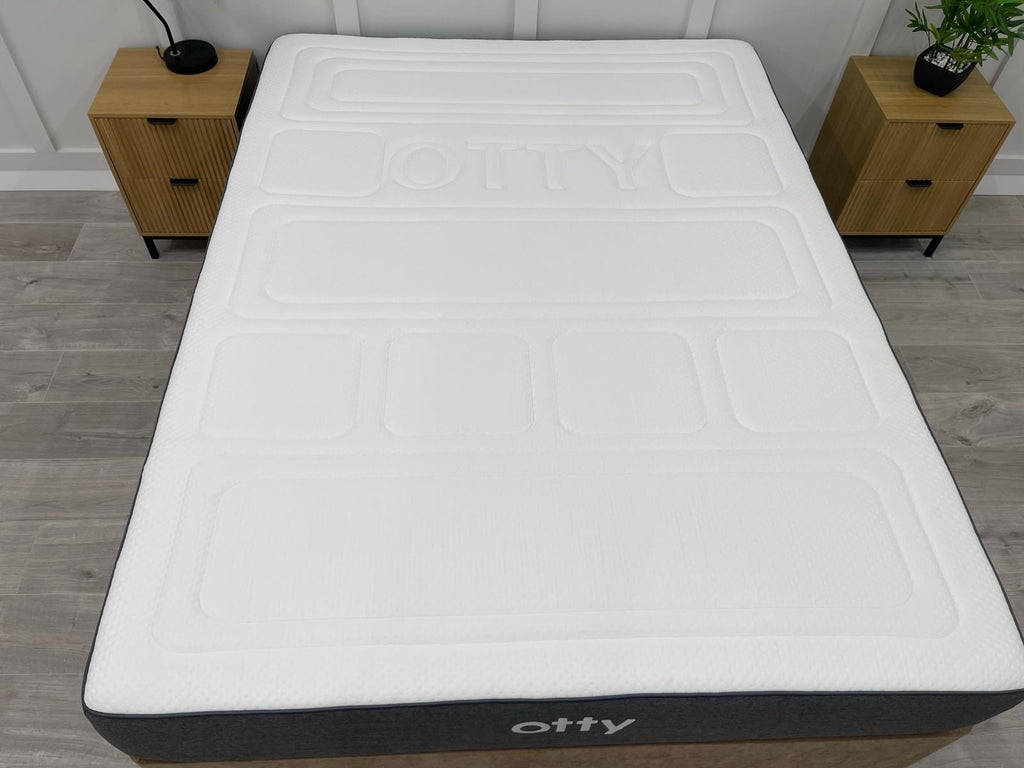 OTTY Original Hybrid Mattress 5FT RRP £799 Medium / Firm