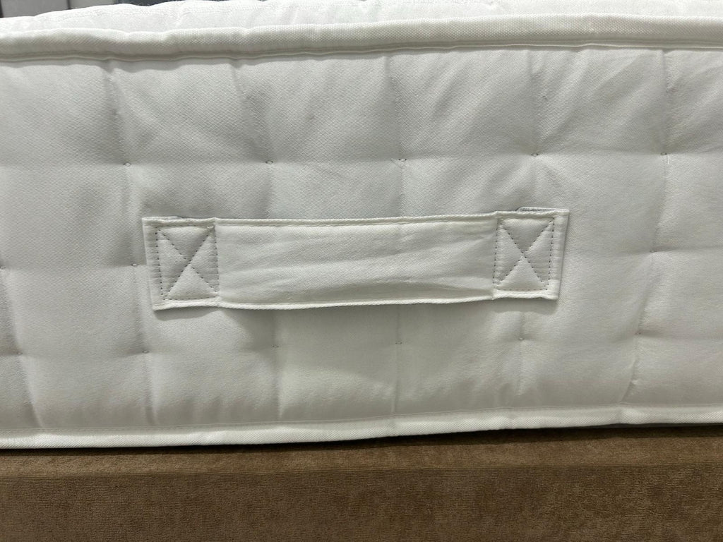 Silentnight  2000 Pocket Natural Medium 5FT Kingsize Mattress