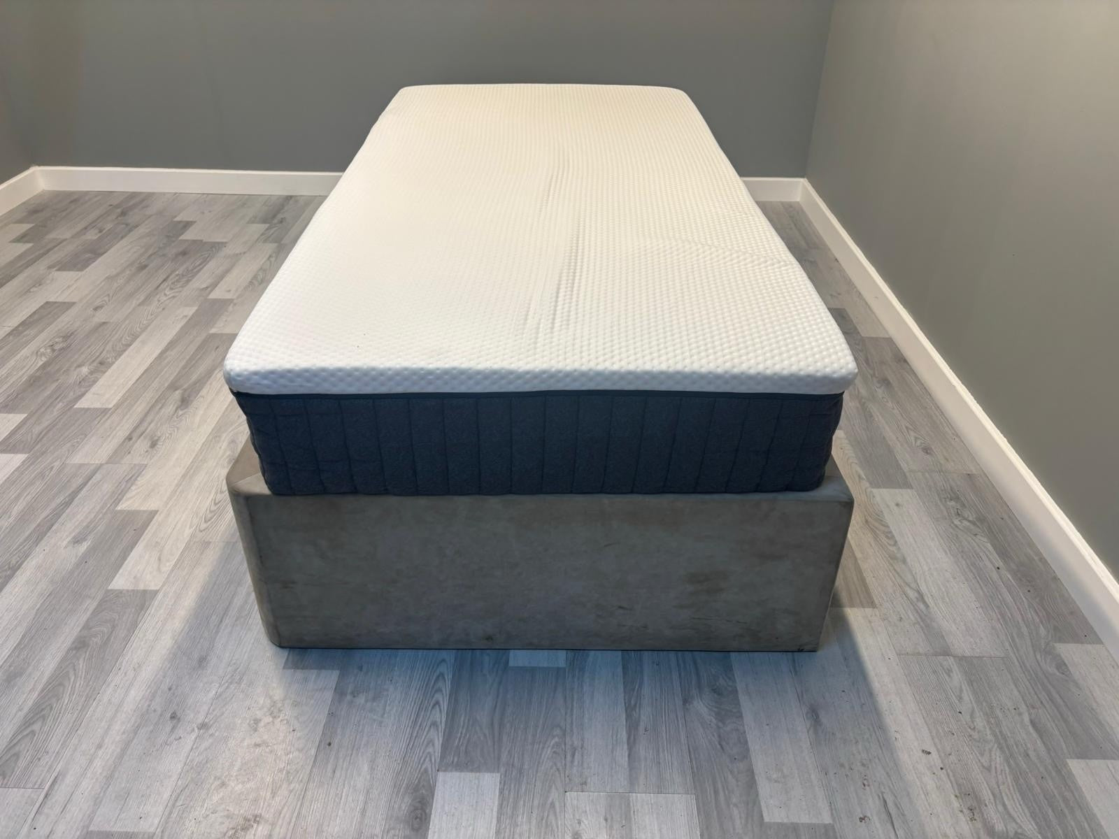 Emma Mattress Premium Hybrid 3FT RRP £790
