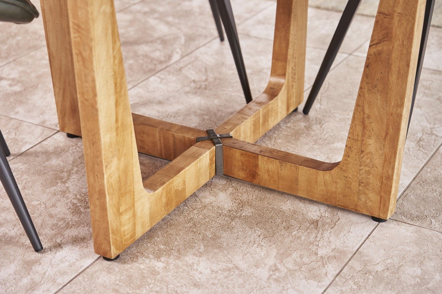 Natural Mango Wood Round Dining Table with Sculpted Geometric Base