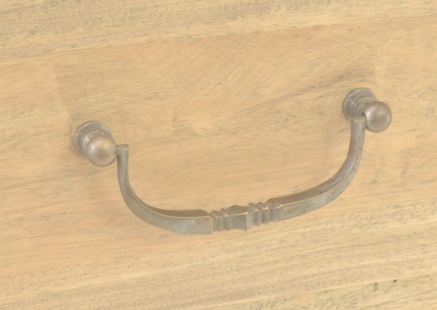 Vintage Mahogany Aged Finish 3 Drawer Chest with Curved Legs