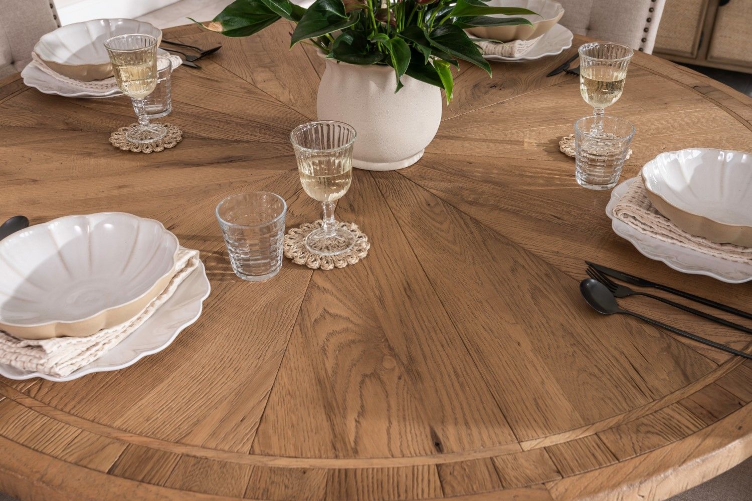 Traditional Oak Round 150 to 200cm Extending Dining Table
