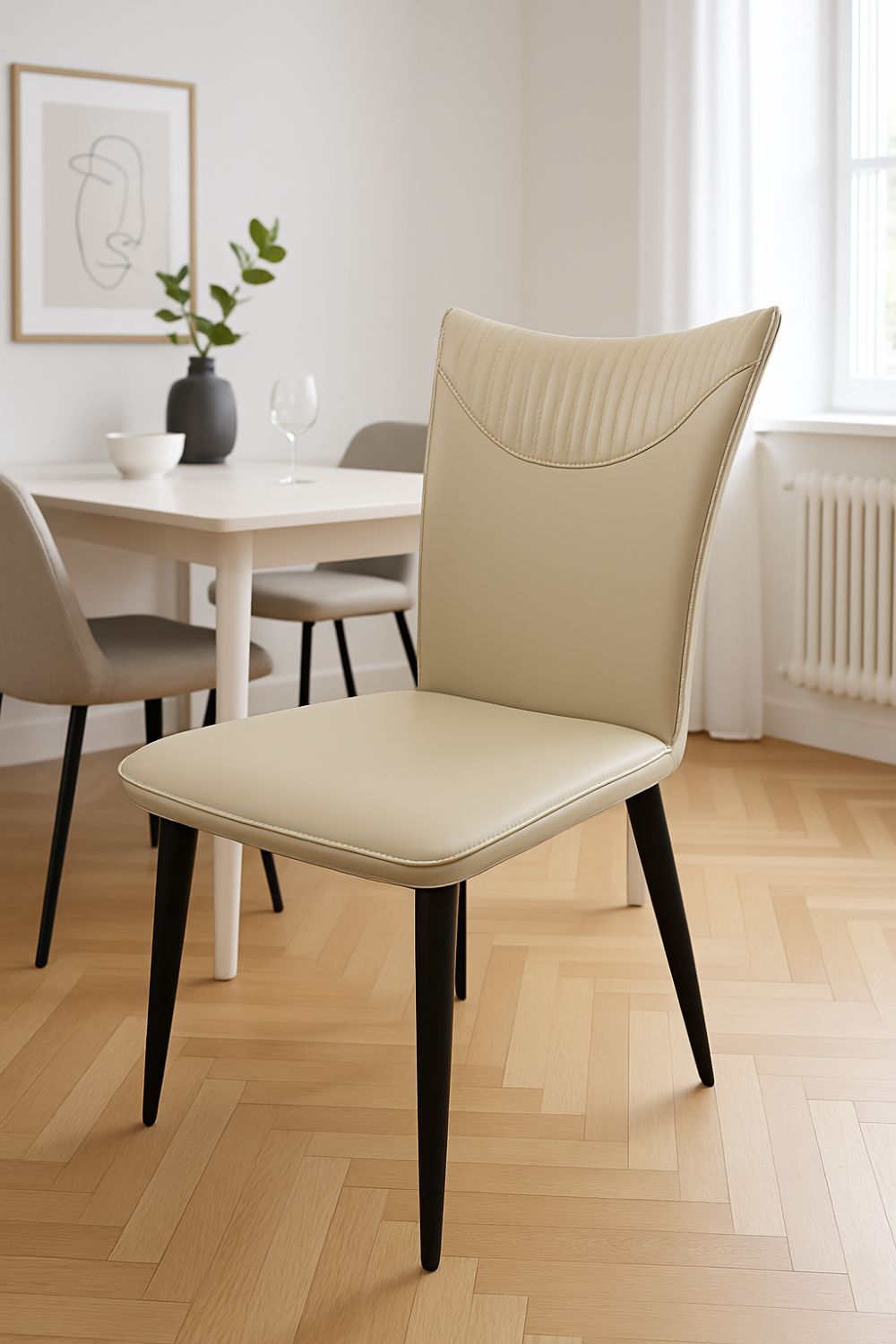 Light Grey PU Upholstered Dining Chair with Black Legs