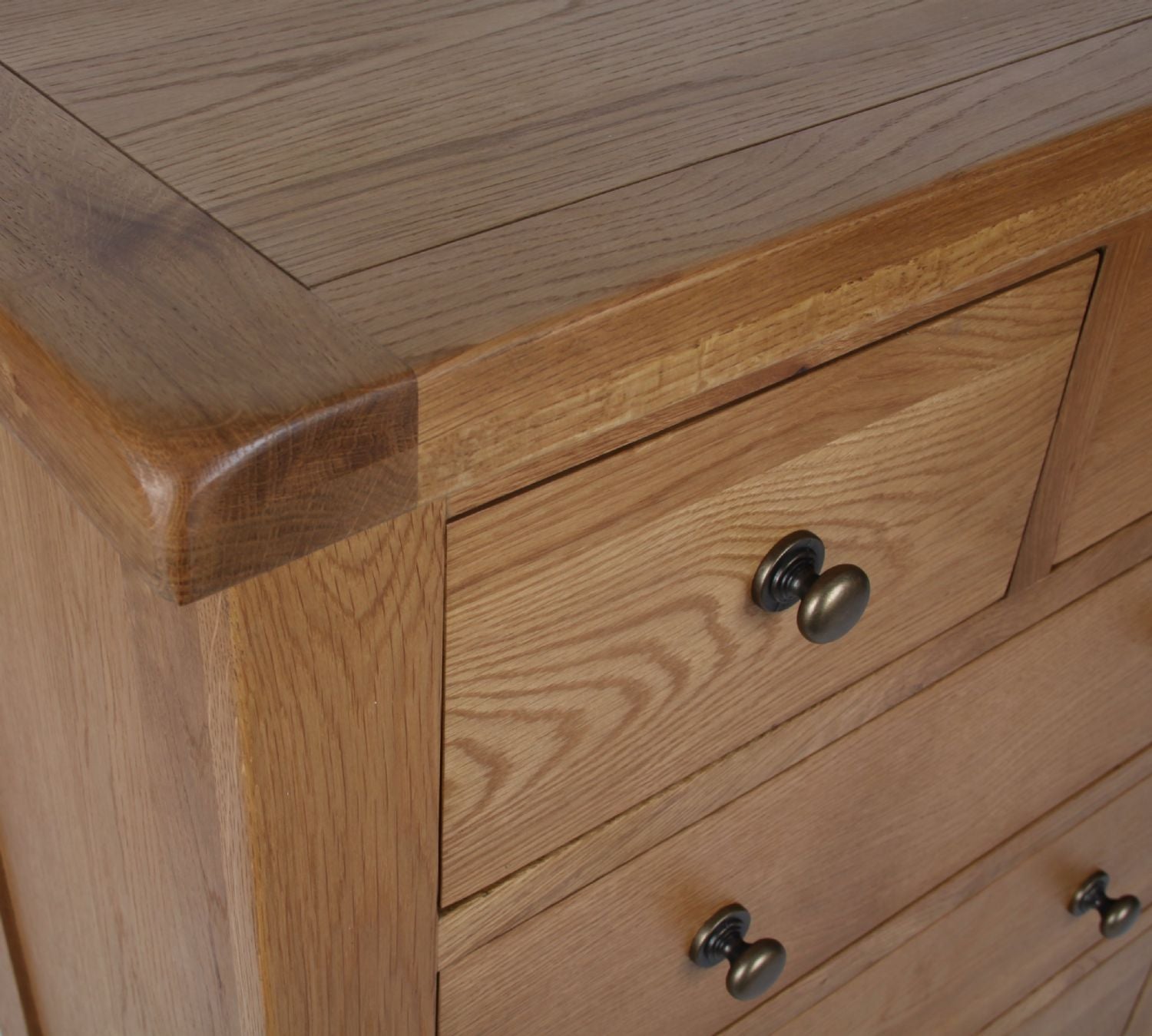 Natural Oak 2 Over 3 Drawer Chest with Traditional Storage