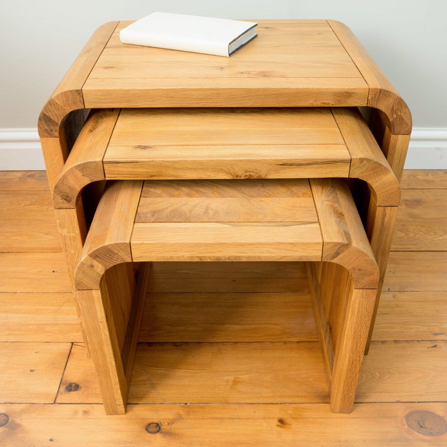 Retro Light Oak Curved Wooden Nest Of 3 Side Lamp Occasional Tables