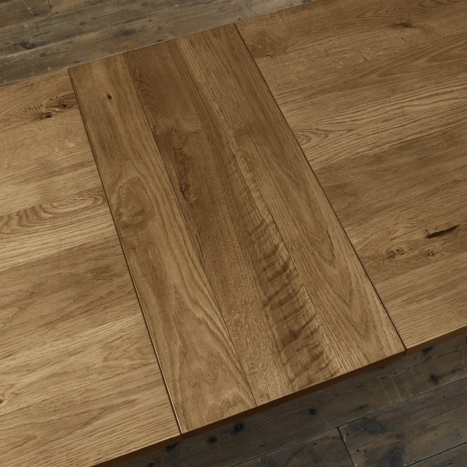 Rustic Dark Oak Large Extending 4 to 6 Seater Dining Table - Home Furniture Interiors