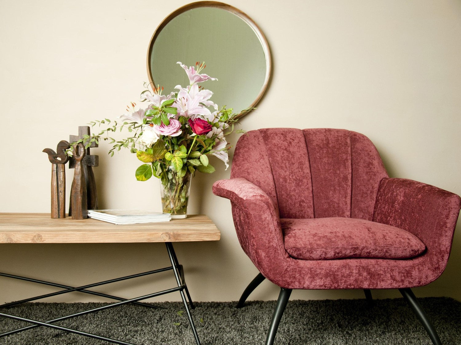 Modern Chenille Upholstered Red Cocktail Armchair with Curved Backrest