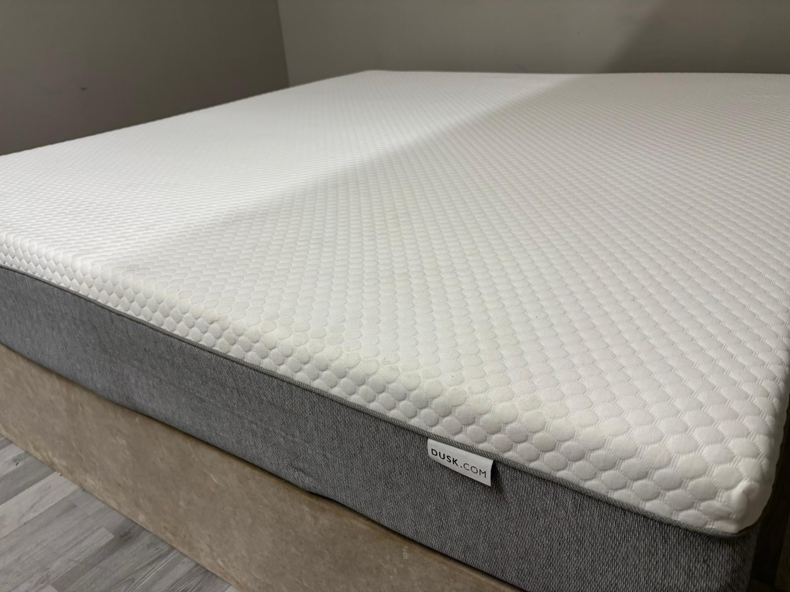 Dusk 2000 6FT Superking Mattress RRP £899 Best Price Online B - Home Furniture Interiors