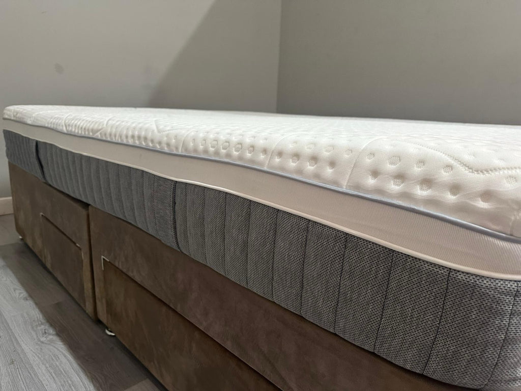 Emma Smart Deluxe Hybrid Mattress 5FT Kingsize RRP £1399