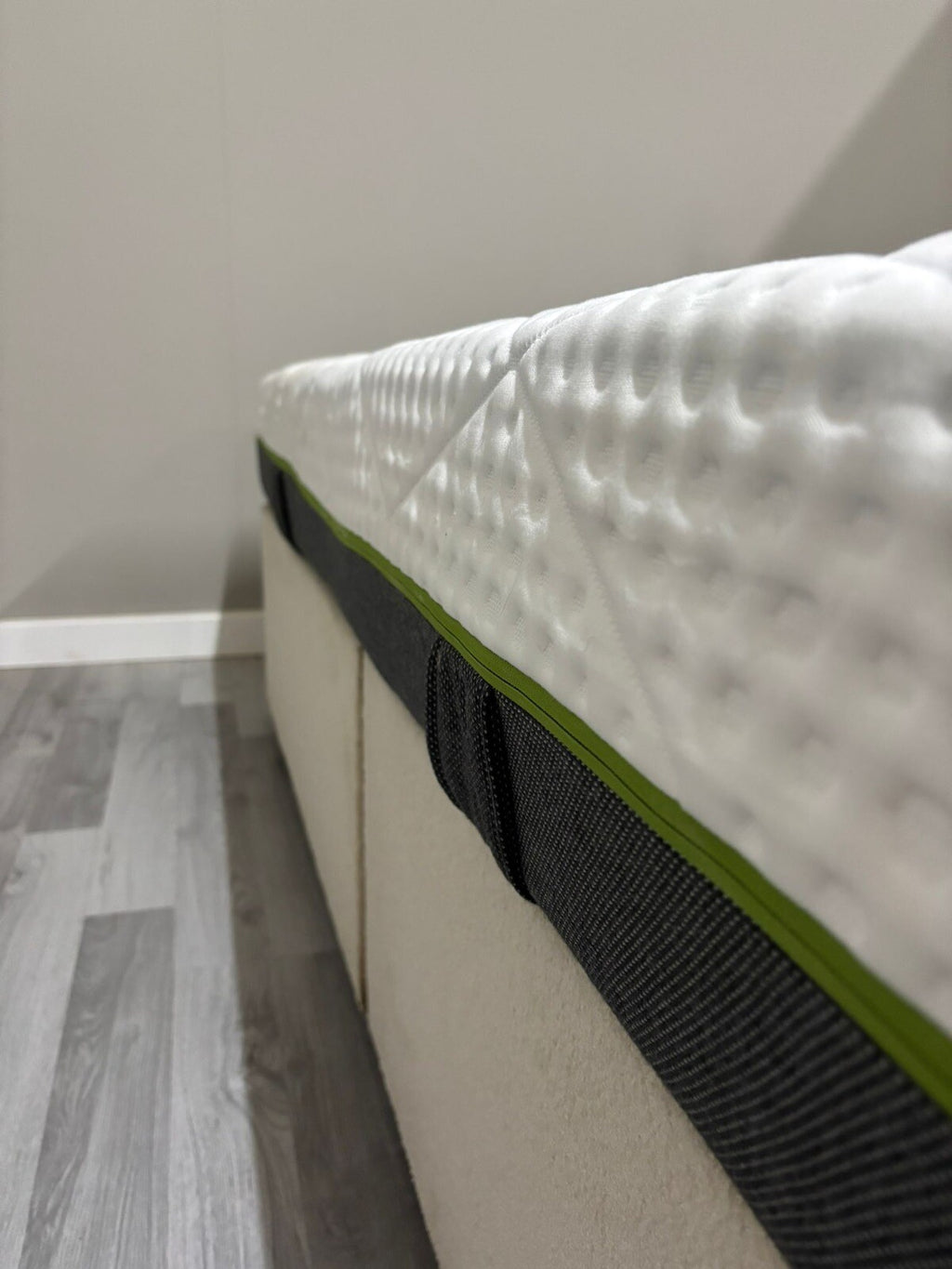 EMMA Diamond Hybrid 6FT Superking Mattress - RRP £1595 - Best Price Online B - Home Furniture Interiors